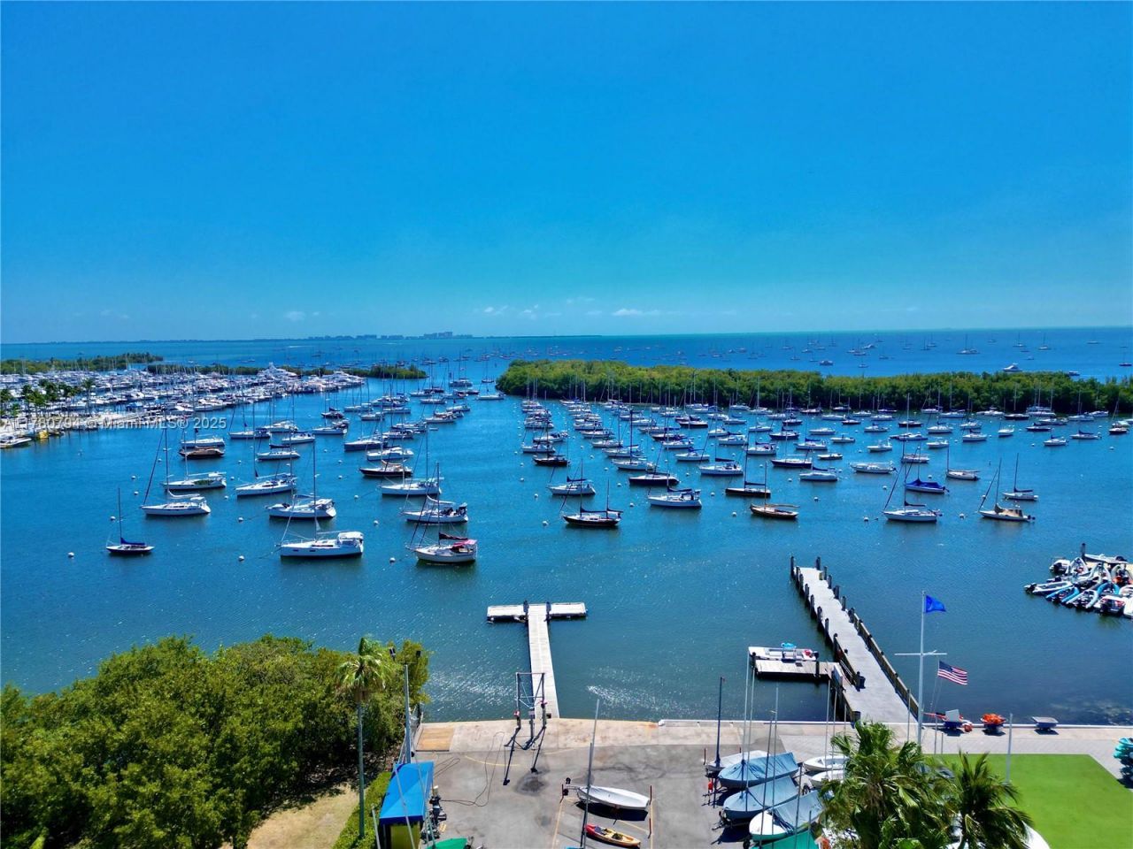 2951 S Bayshore Dr, Unit 815, Miami, FL 33133 Photo