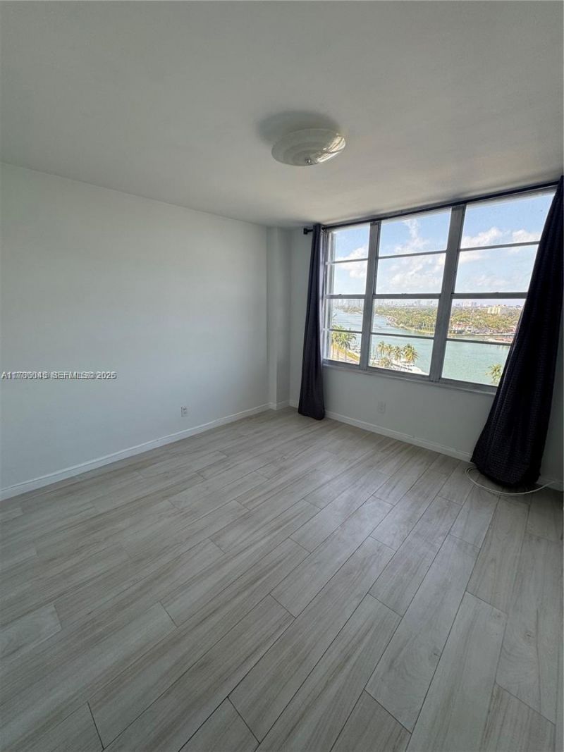 5161 Collins Ave, Unit 1206, Miami Beach, FL 33140 Photo