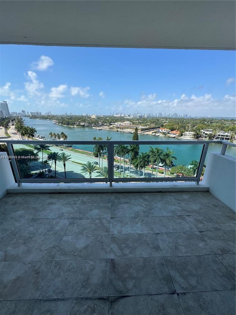 5161 Collins Ave, Unit 1206, Miami Beach, FL 33140 Photo