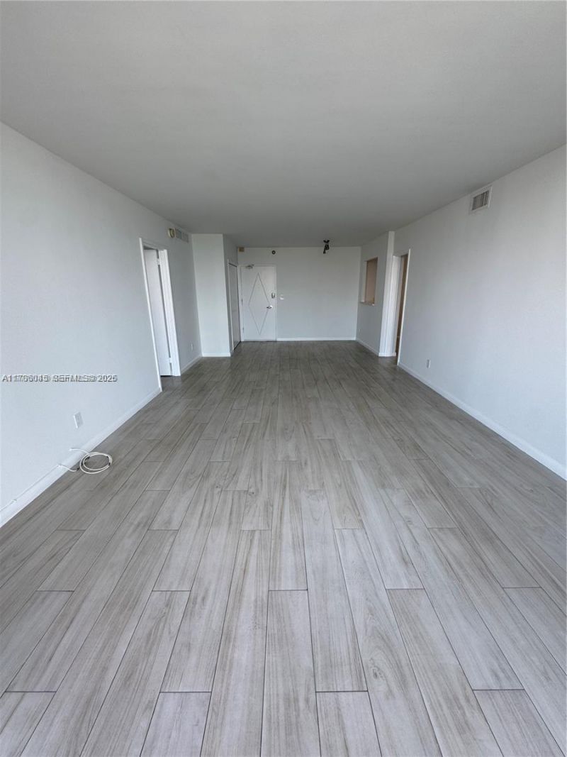 5161 Collins Ave, Unit 1206, Miami Beach, FL 33140 Photo