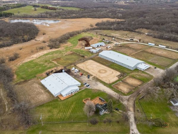 26011 N Rand Road, Wauconda, IL 60084