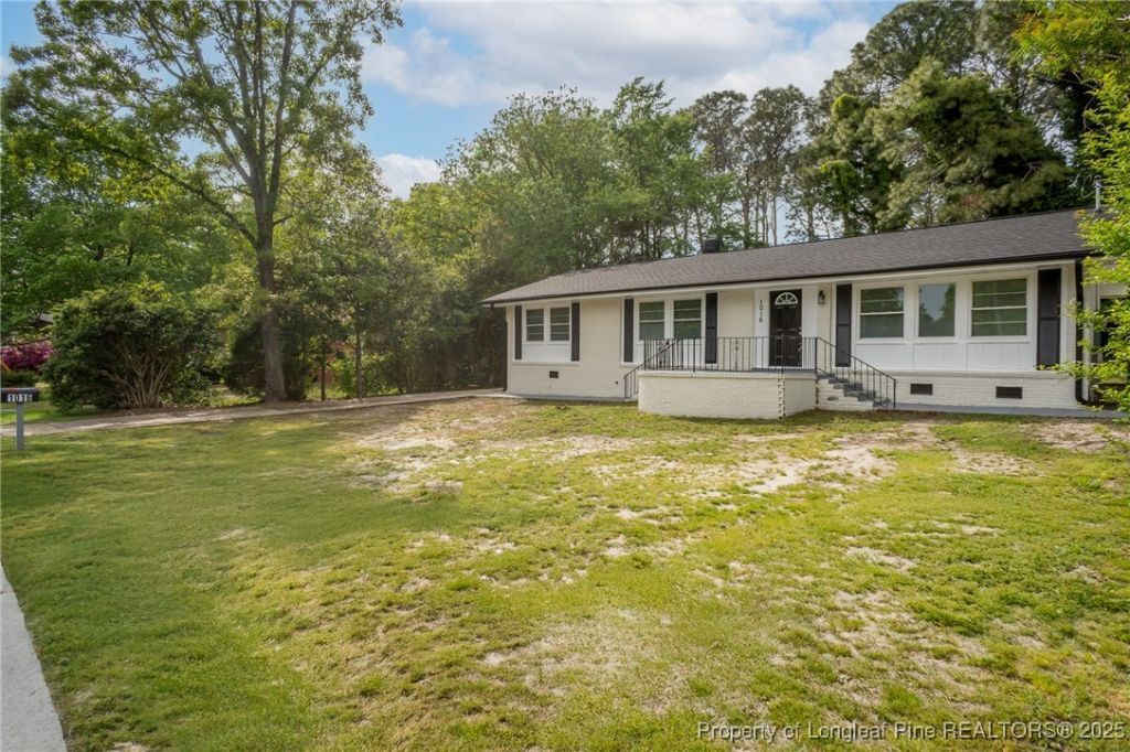 1016 Martindale Drive, Fayetteville, NC 28304 Main Photo