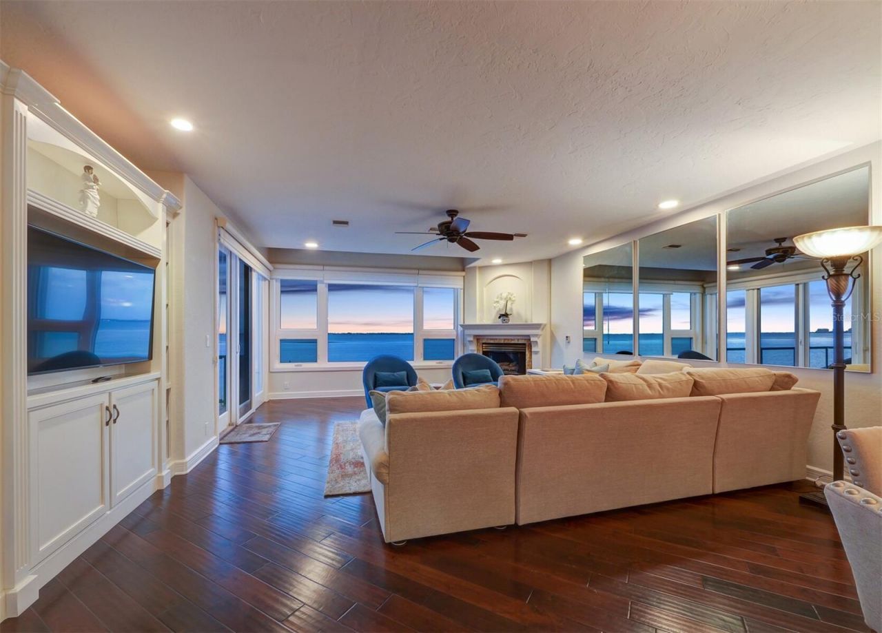 340 Gulf Of Mexico Drive, Unit 124, Longboat Key, FL 34228 Photo