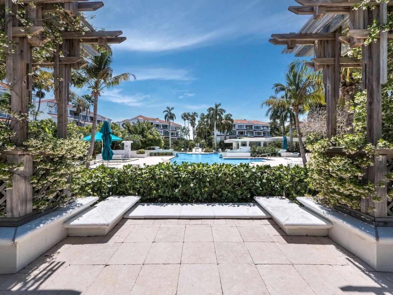 340 Gulf Of Mexico Drive, Unit 124, Longboat Key, FL 34228 Photo