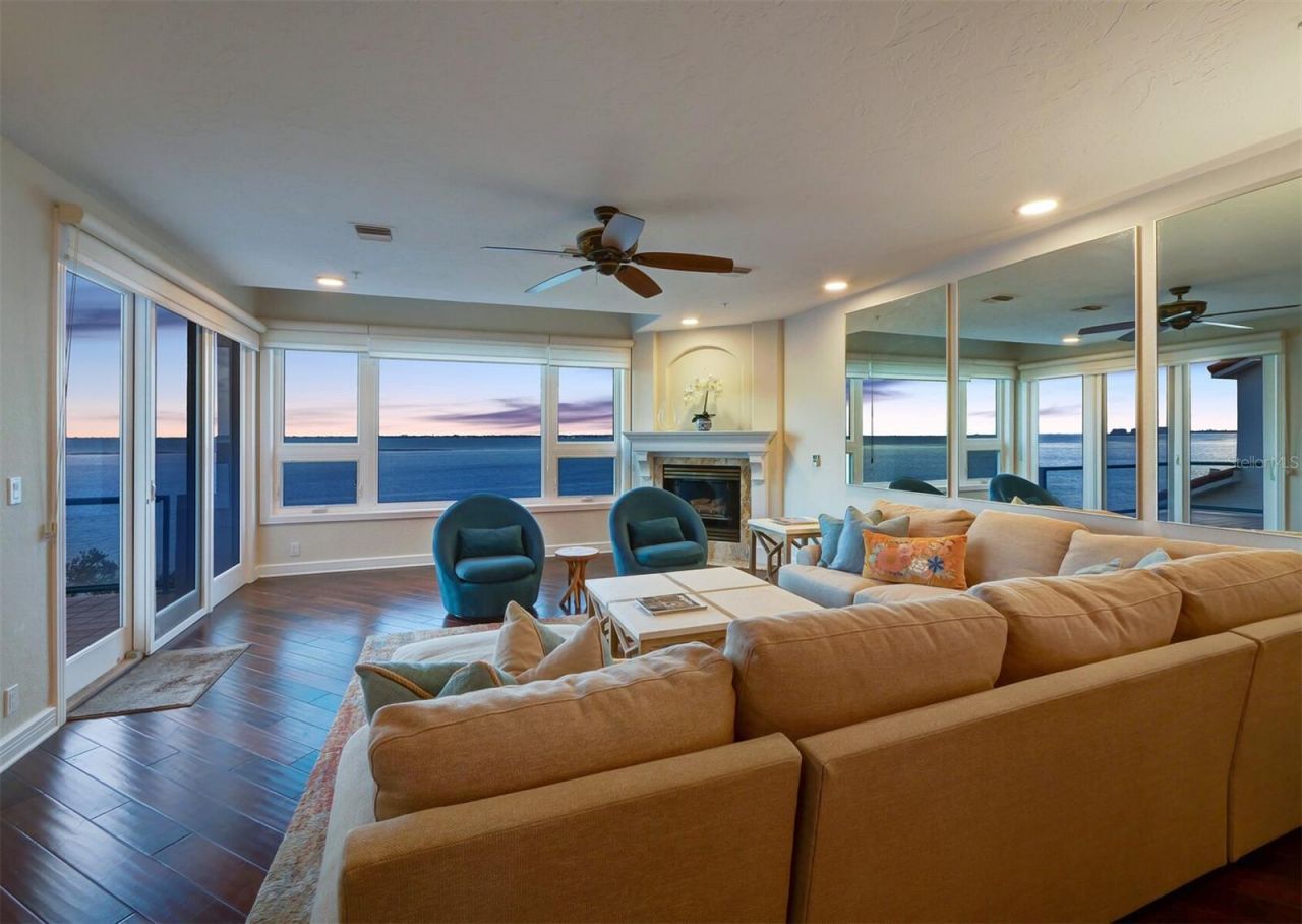 340 Gulf Of Mexico Drive, Unit 124, Longboat Key, FL 34228 Photo