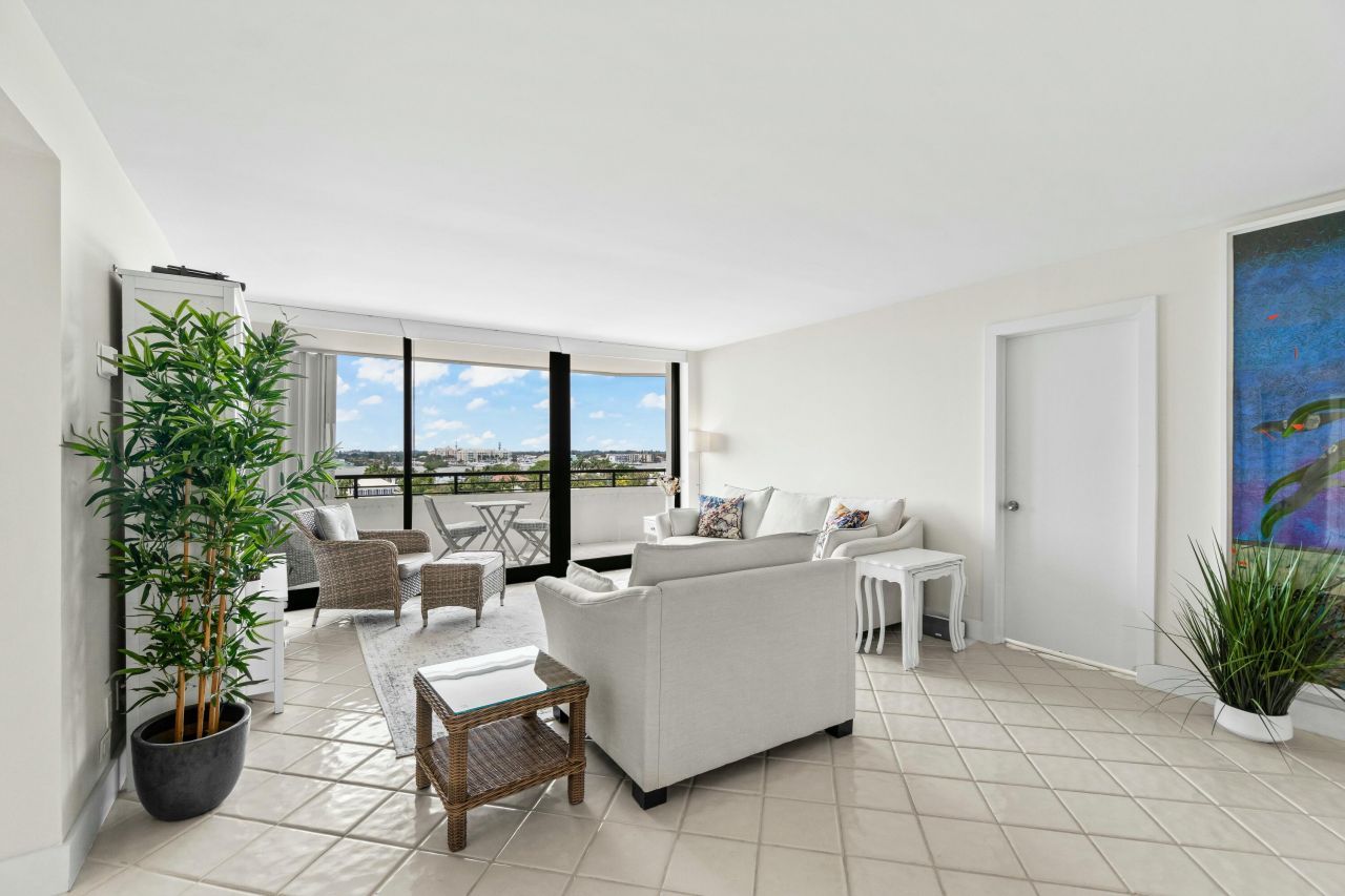 3589 S Ocean Boulevard, Unit 808, South Palm Beach, FL 33480 Photo