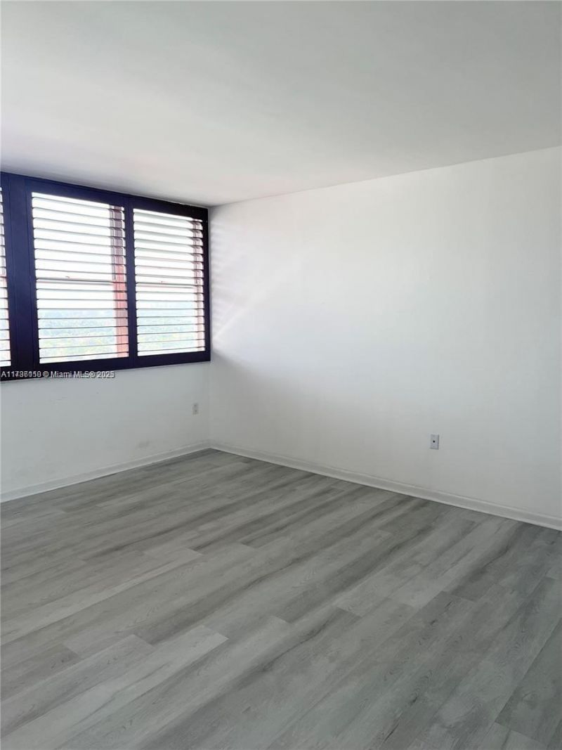 5838 Collins Ave, Unit 14F, Miami Beach, FL 33140 Photo