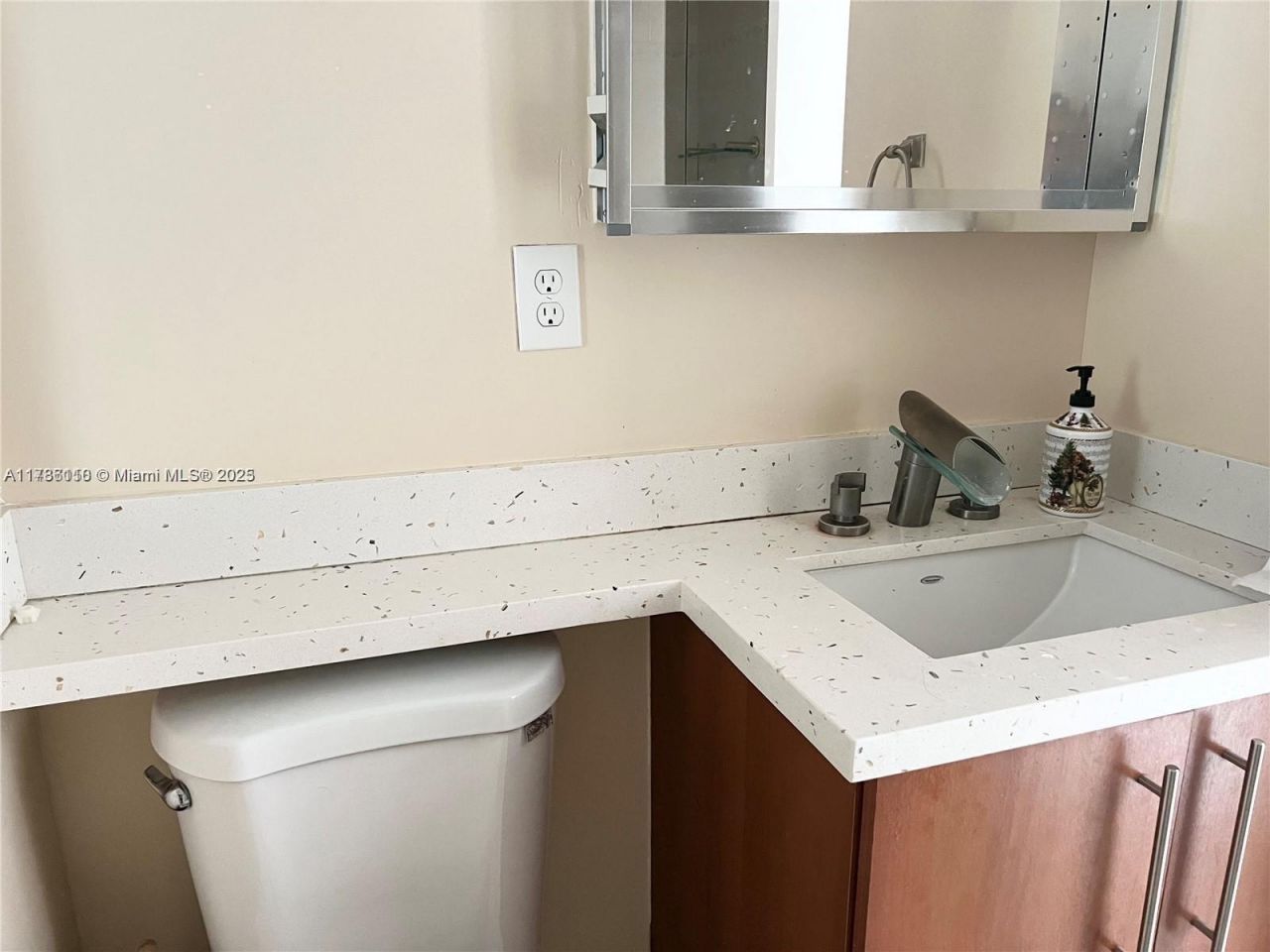 5838 Collins Ave, Unit 14F, Miami Beach, FL 33140 Photo