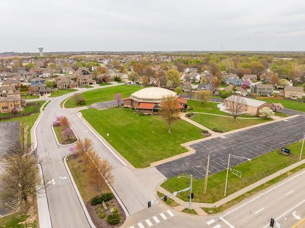 800 SW MO-150 Highway, Lee's Summit, MO 64082