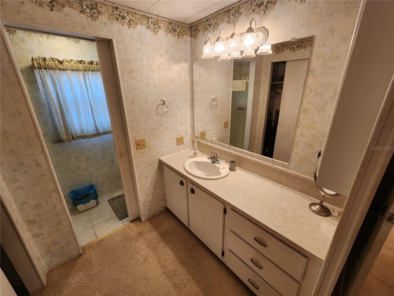 5408 Chateau Lane, Bradenton, FL 34207 Photo