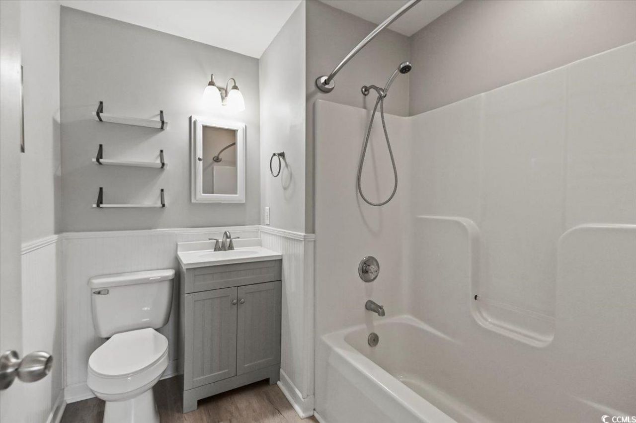 914 Hillside Dr. S Photo 19