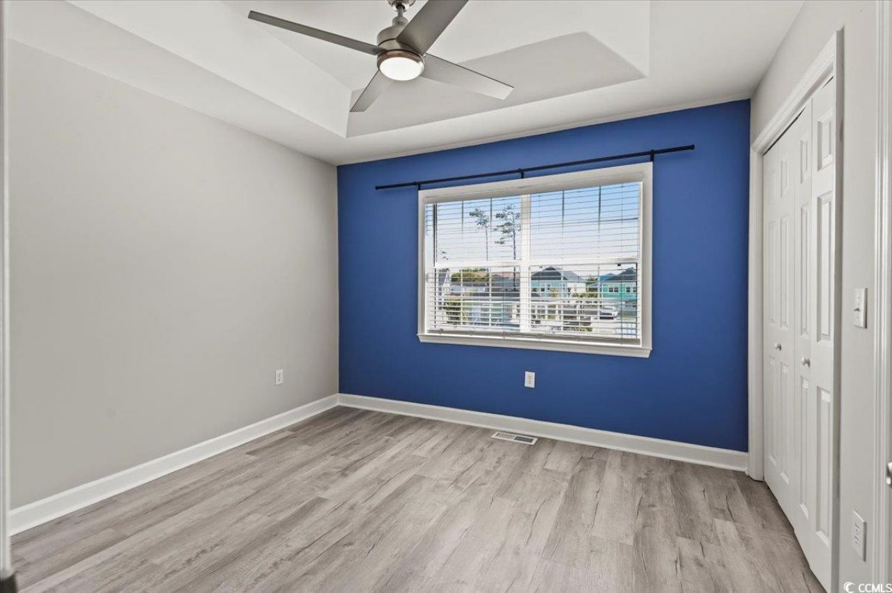 914 Hillside Dr. S Photo 20