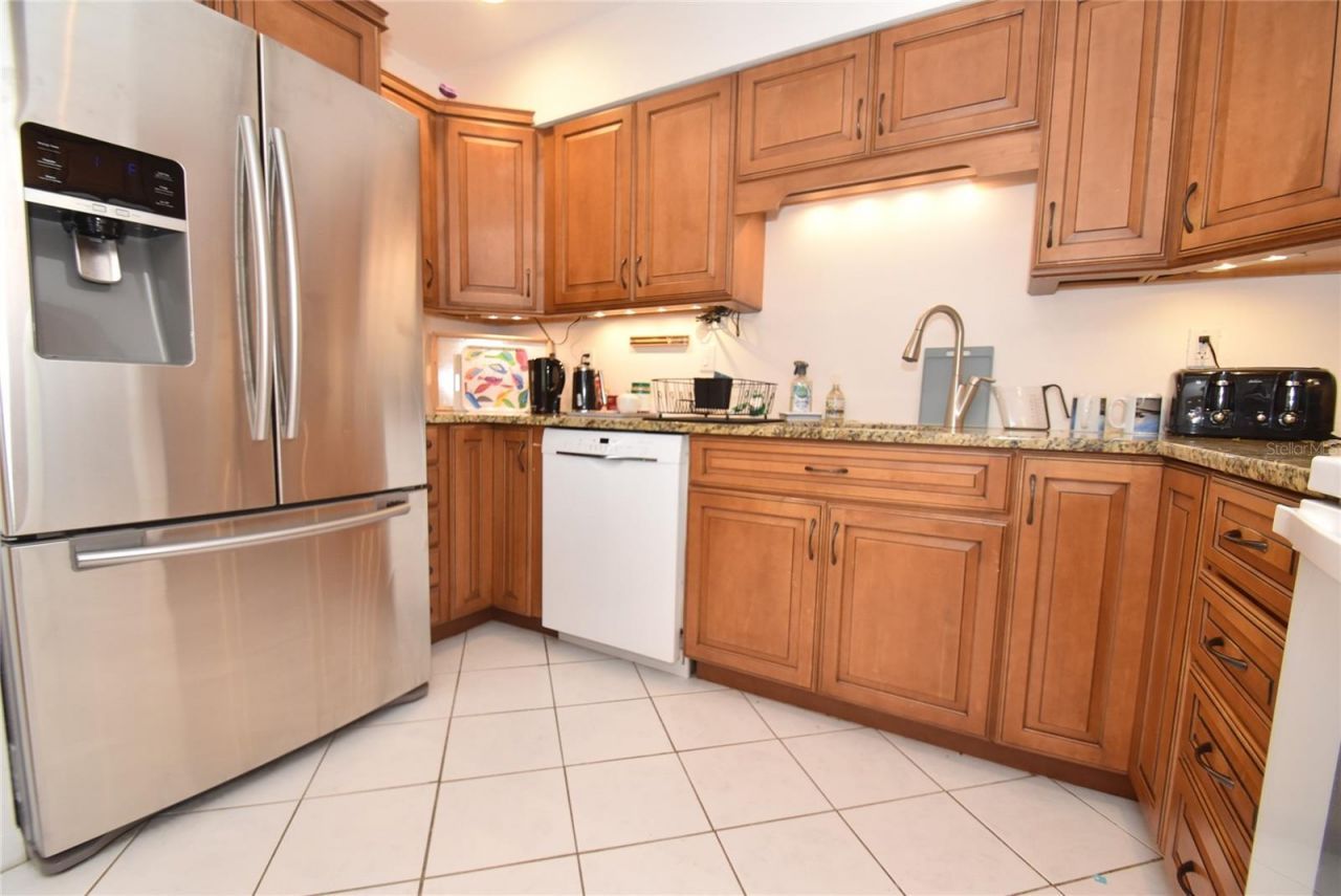 1512 Pelican Point Drive, Unit BA264, Sarasota, FL 34231 Photo