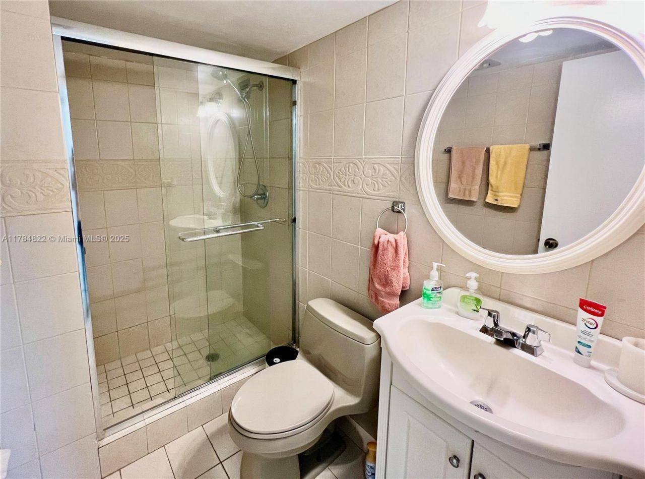 7135 Collins Ave, Unit 621, Miami Beach, FL 33141 Photo