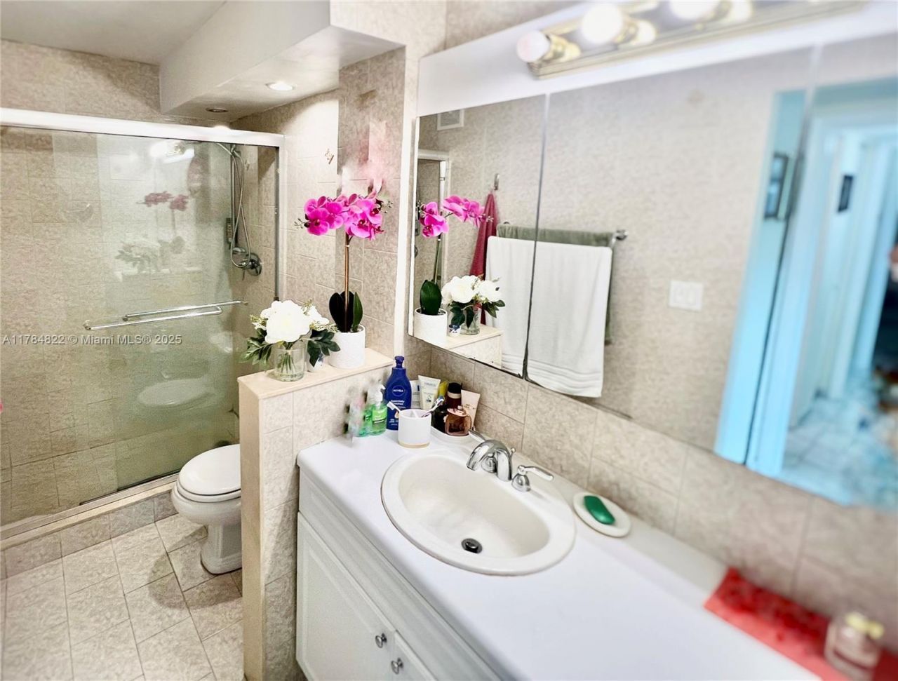 7135 Collins Ave, Unit 621, Miami Beach, FL 33141 Photo