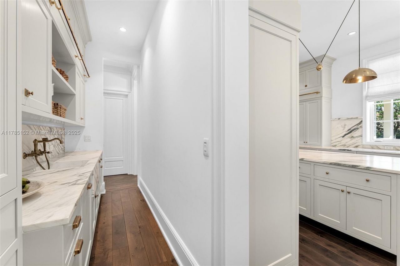 7393 SW 79th Ct, Miami, FL 33143 Photo