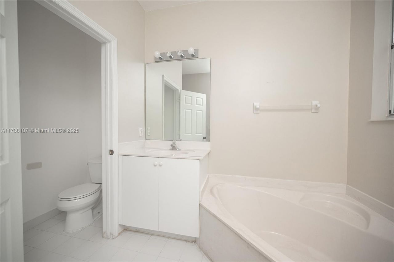 445 NE 21st Ave, Homestead, FL 33033 Photo