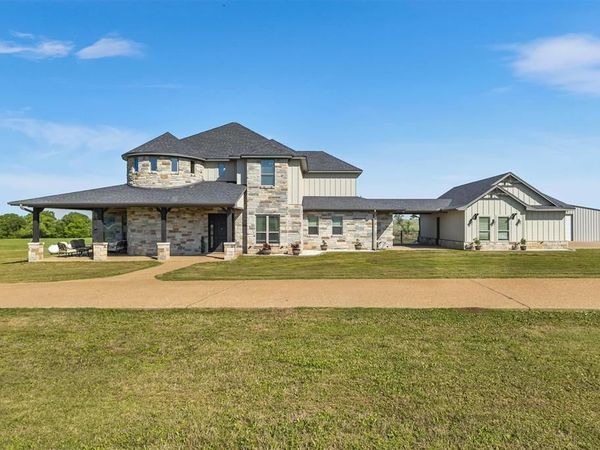 238 Bold Springs Court, West, TX 76691