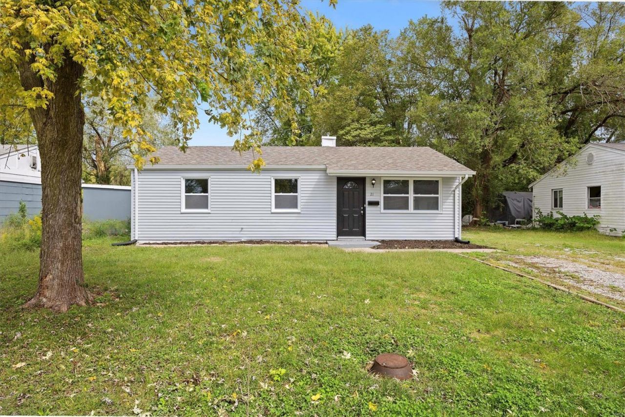 21 Saint Gregory Drive, Cahokia, IL 62206 Main Photo