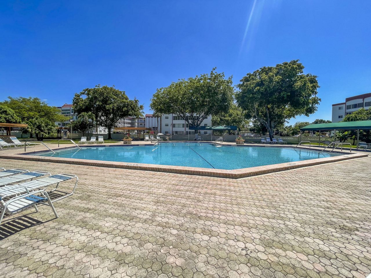 4281 NW 41st Street, Unit 320, Lauderdale Lakes, FL 33319 Photo