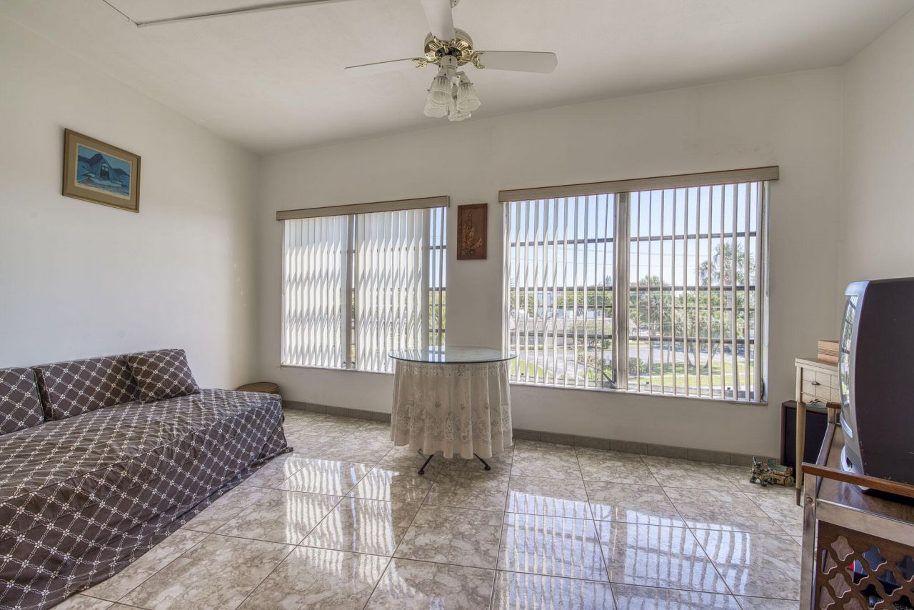 4281 NW 41st Street, Unit 320, Lauderdale Lakes, FL 33319 Photo