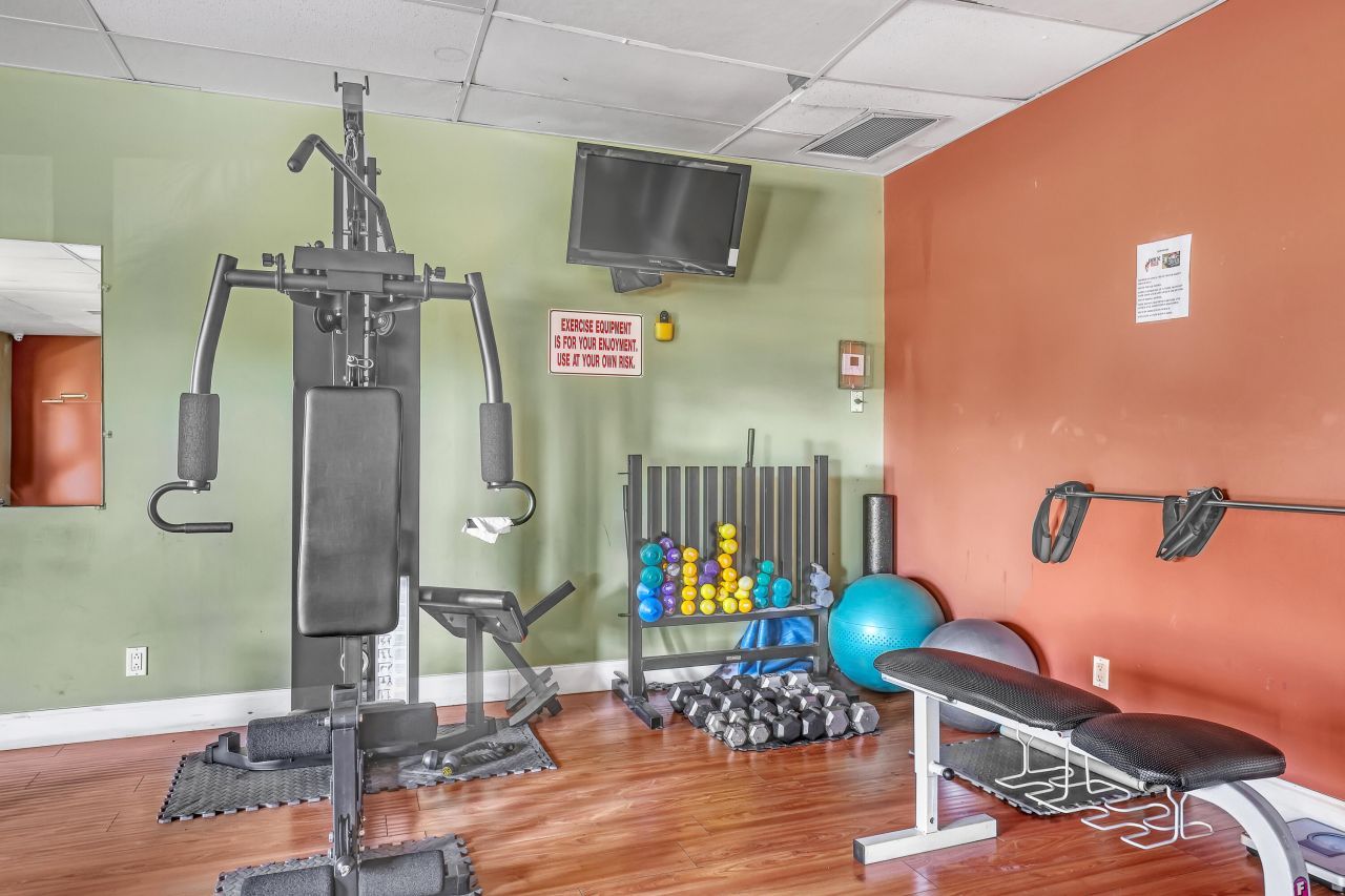 2894 Crosley Drive E, Unit G, West Palm Beach, FL 33415 Photo