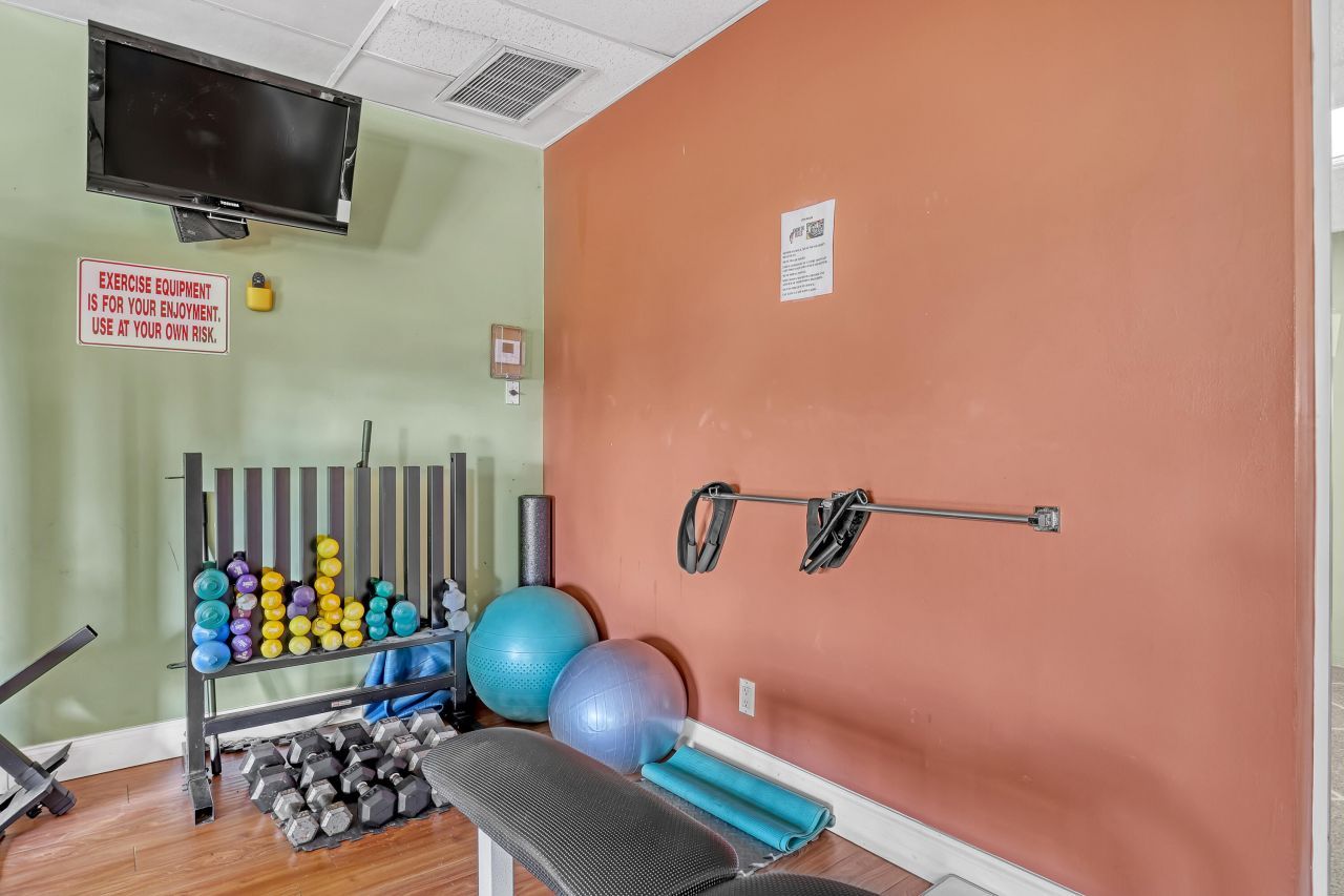 2894 Crosley Drive E, Unit G, West Palm Beach, FL 33415 Photo