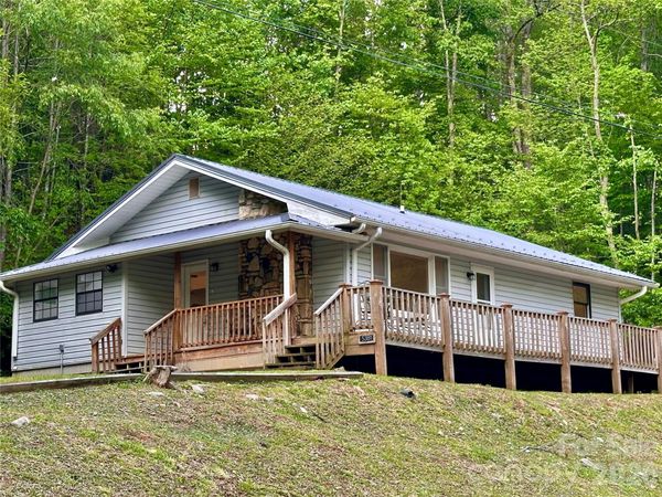 5381 State HWY 197 S Highway, Unit 3, Burnsville, NC 28714