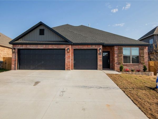 7104 SW High Meadow Boulevard, Bentonville, AR 72713