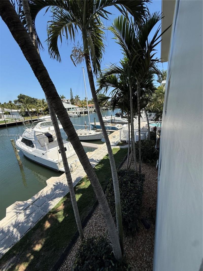 1535 SE 15th St, Unit 202, Fort Lauderdale, FL 33316 Photo