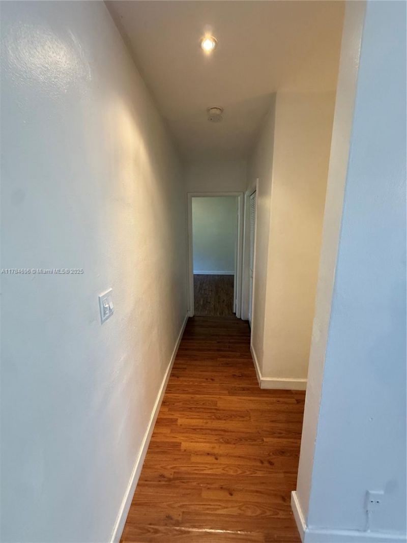 1535 SE 15th St, Unit 202, Fort Lauderdale, FL 33316 Photo