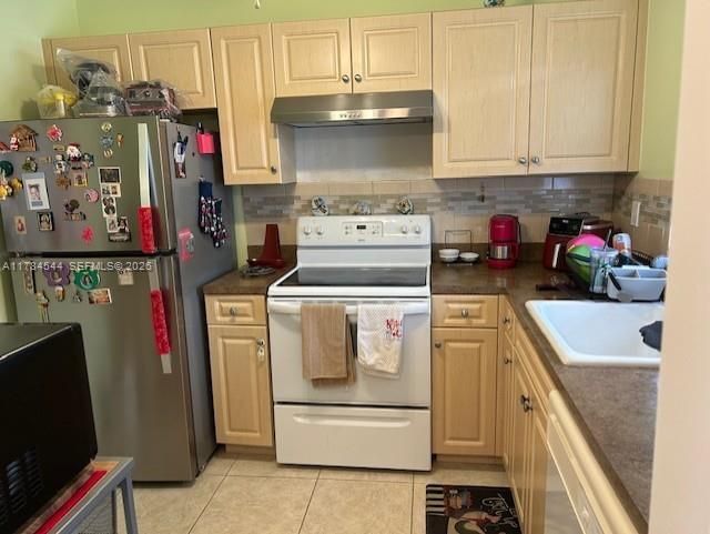 9350 Sunrise Lakes Blvd, Unit 109, Sunrise, FL 33322 Photo