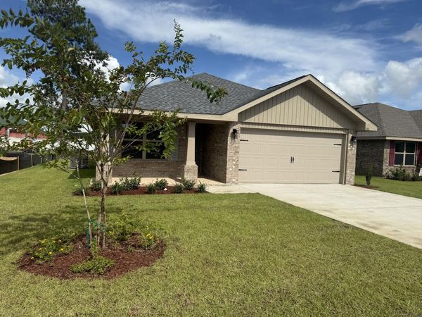 180 Ridgeway Circle, Crestview, FL 32536