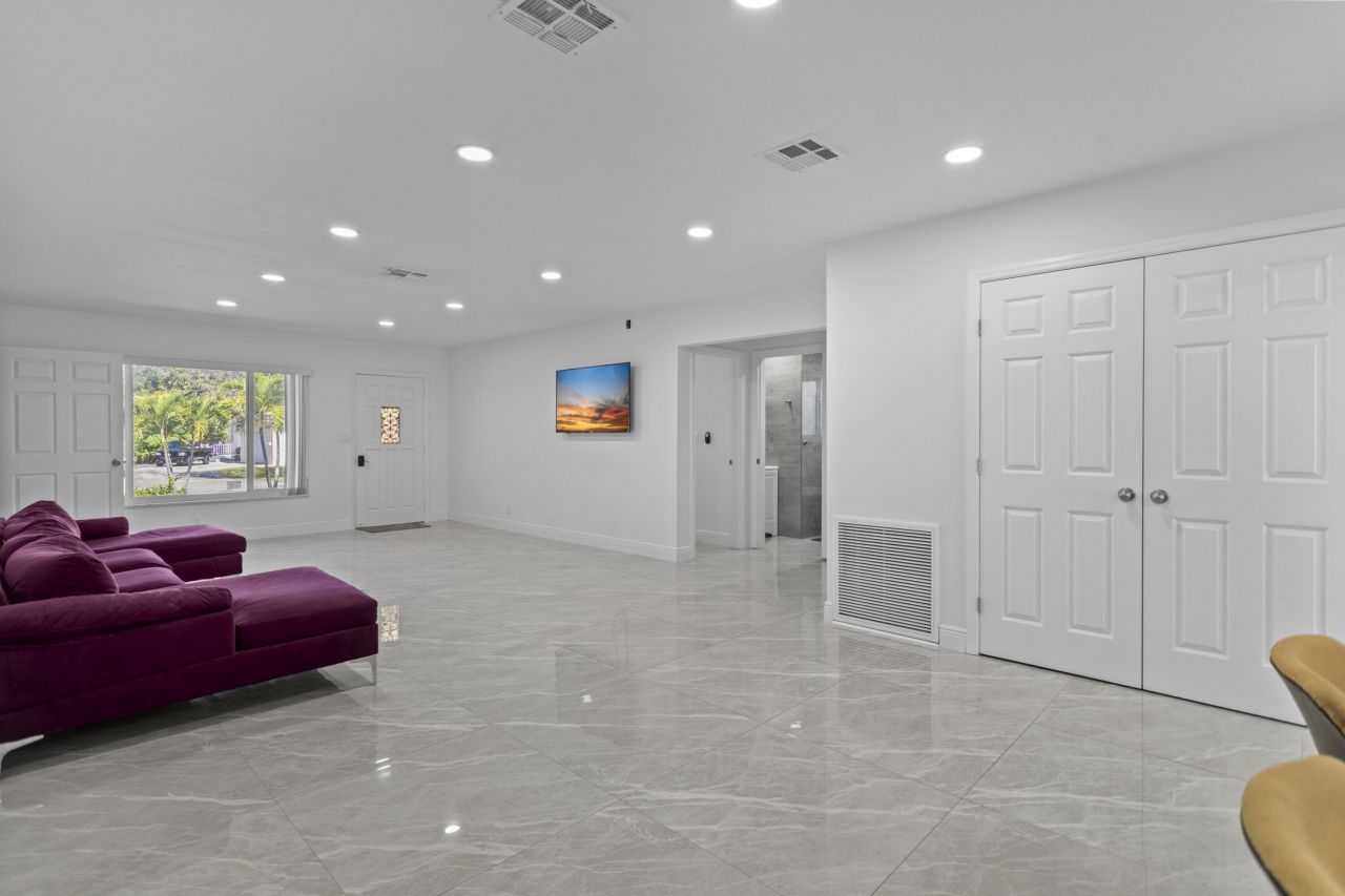 1640 Washinghton Street, Hollywood, FL 33020 Photo