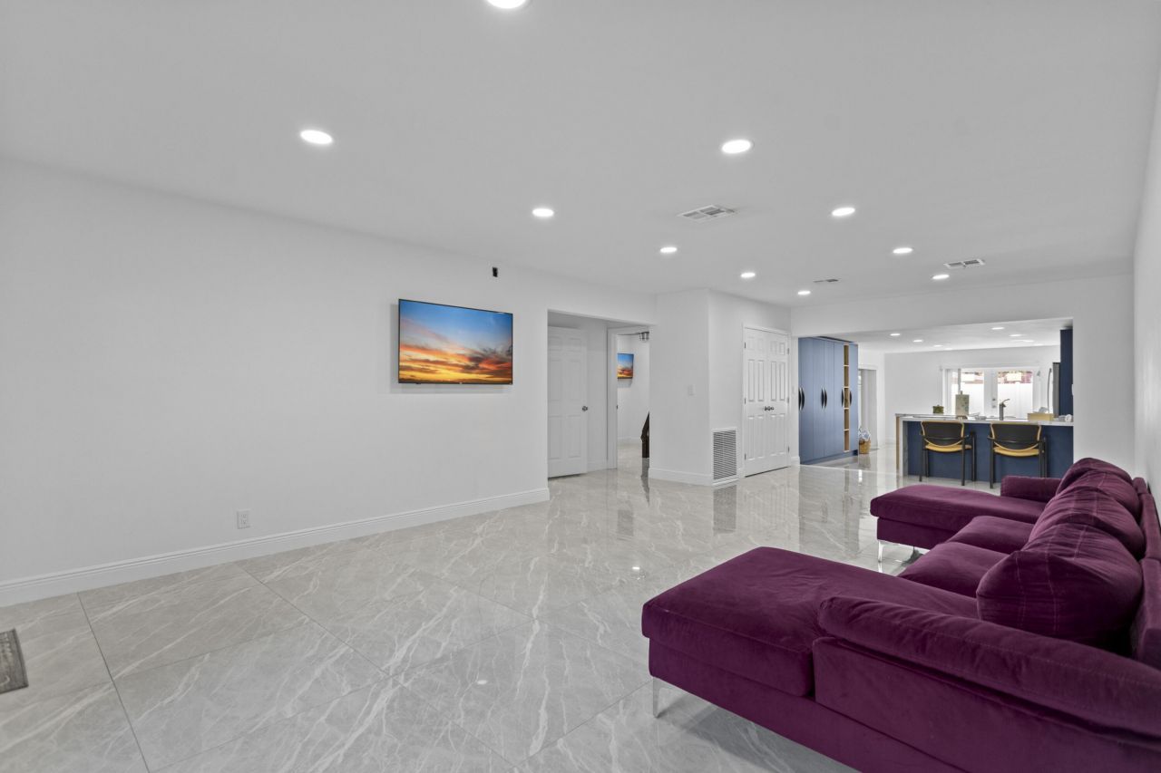 1640 Washinghton Street, Hollywood, FL 33020 Photo