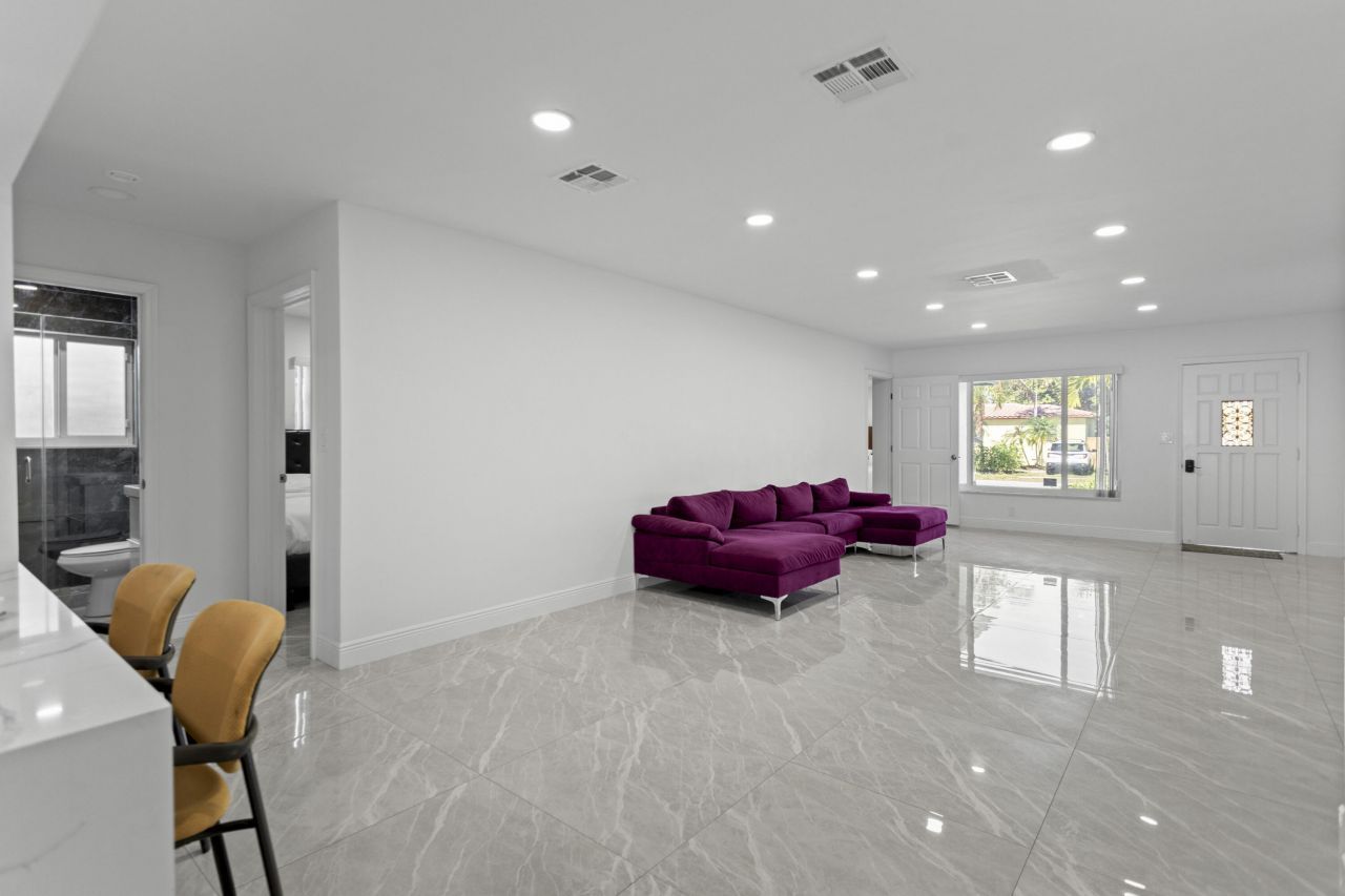 1640 Washinghton Street, Hollywood, FL 33020 Photo