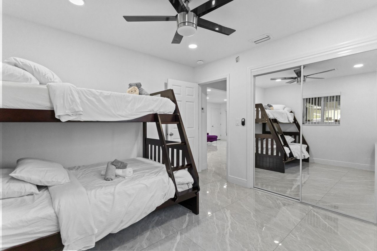 1640 Washinghton Street, Hollywood, FL 33020 Photo