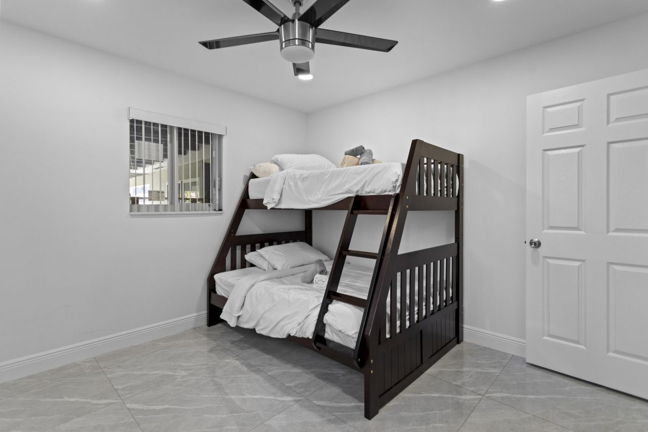 1640 Washinghton Street, Hollywood, FL 33020 Photo