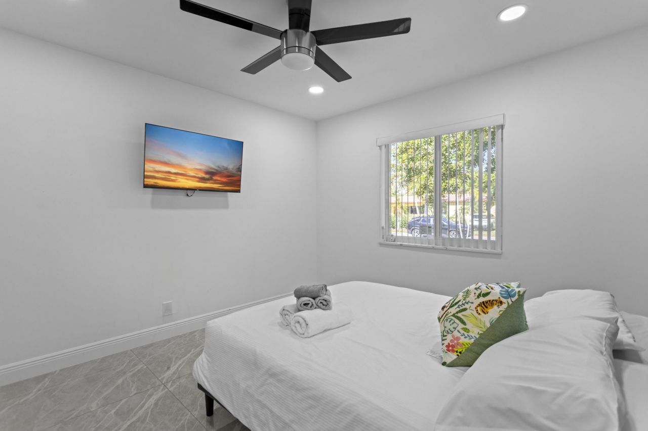 1640 Washinghton Street, Hollywood, FL 33020 Photo