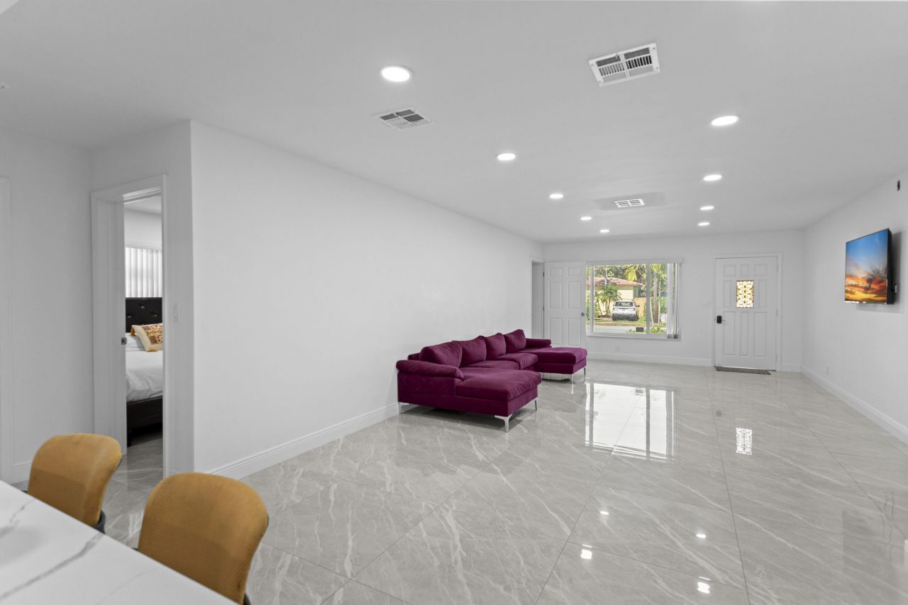 1640 Washinghton Street, Hollywood, FL 33020 Photo