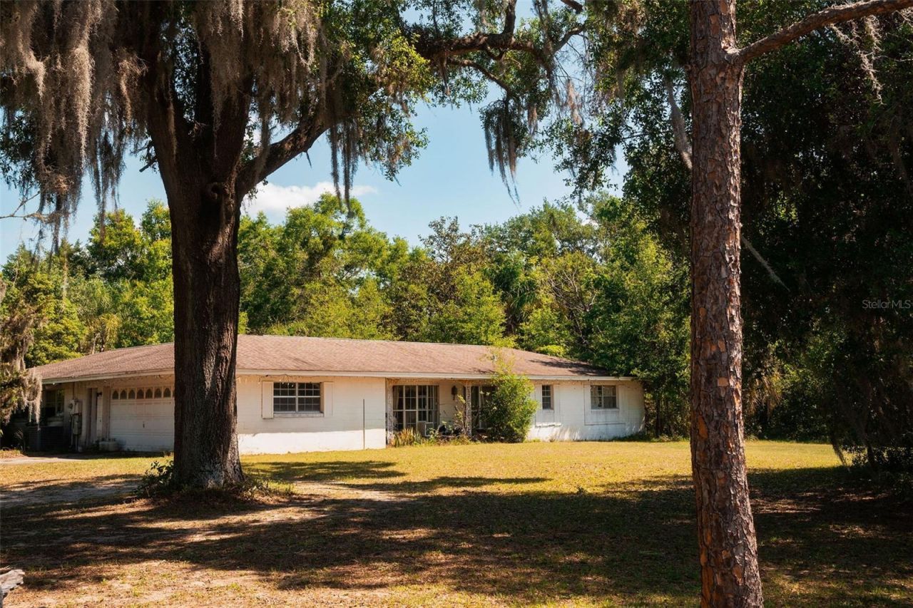 23423 Oak Lane, Sorrento, FL 32776 Photo