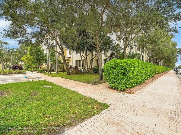 3055 NW 126th Ave, Unit 108, Sunrise, FL 33323