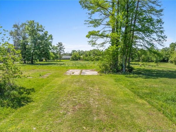 415 W School Street W, Lake Charles, LA 70605