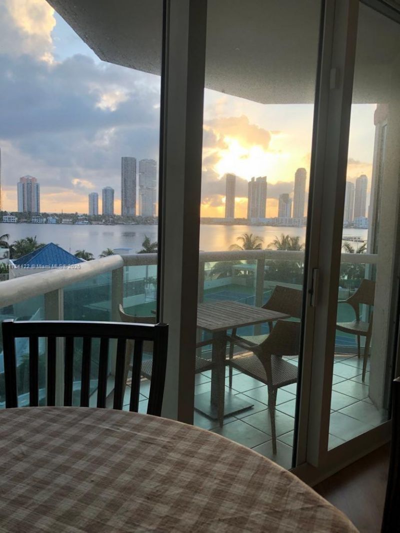 3370 Hidden Bay Dr, Unit 712, Aventura, FL 33180 Photo