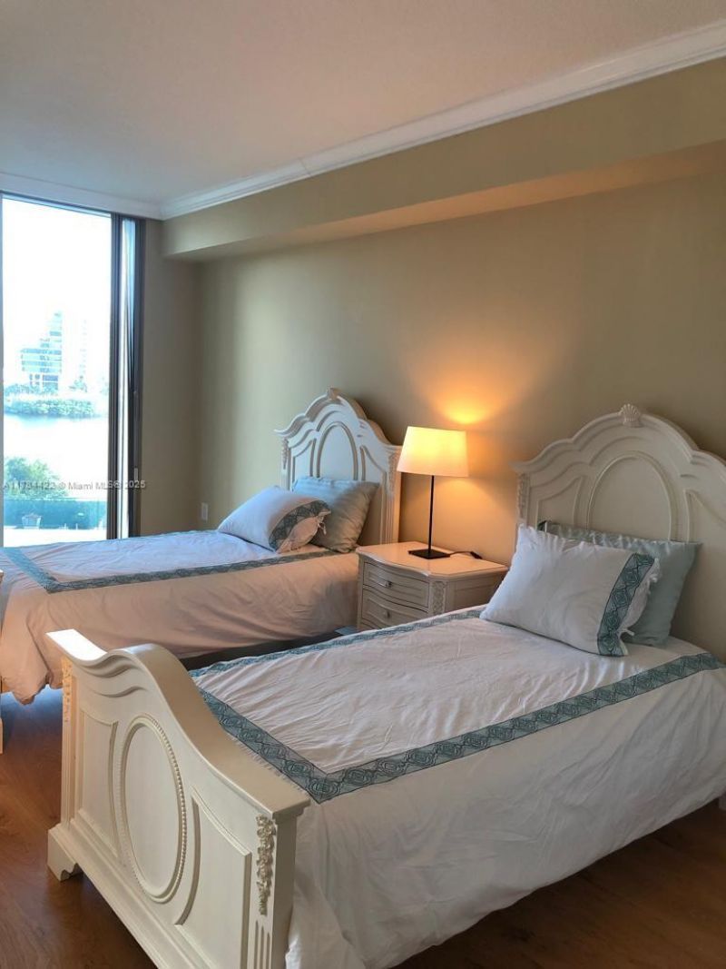 3370 Hidden Bay Dr, Unit 712, Aventura, FL 33180 Photo