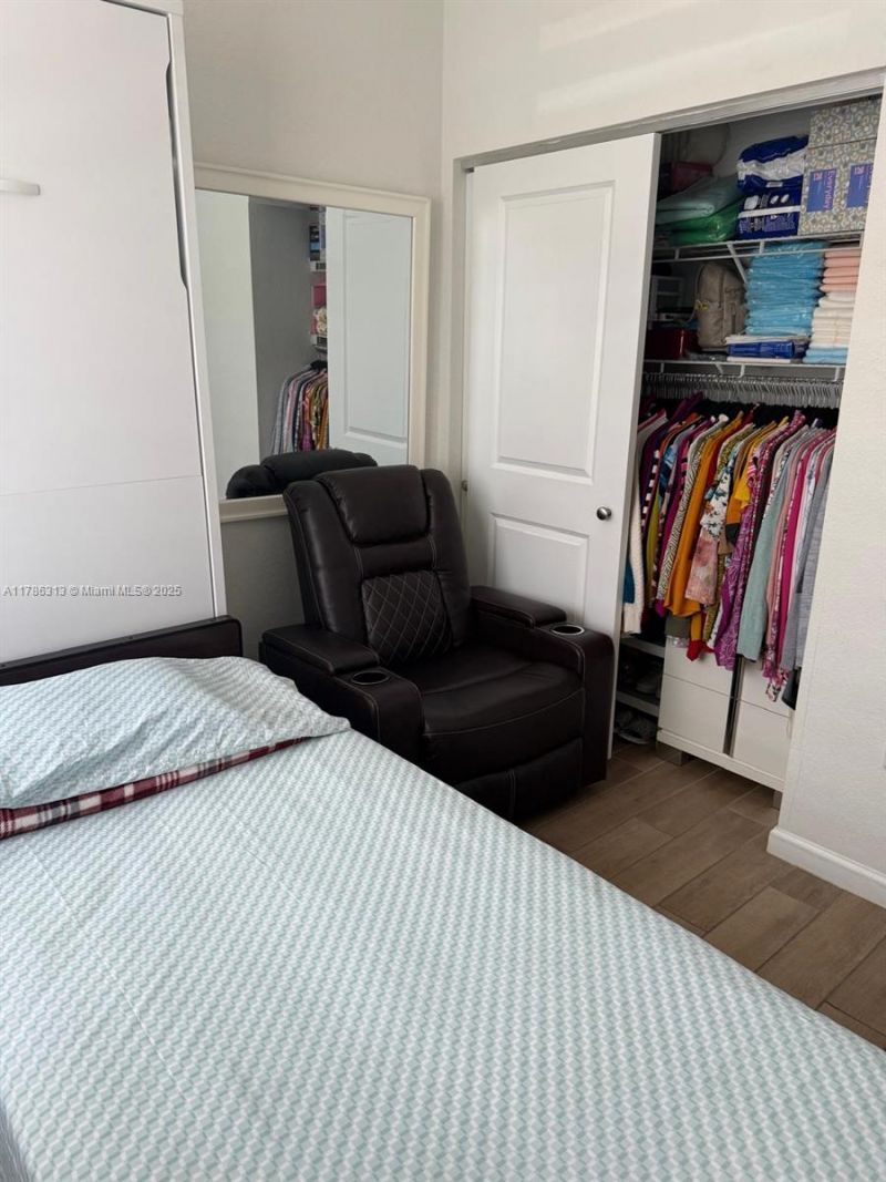 2469 SE 10th St, Homestead, FL 33035 Photo