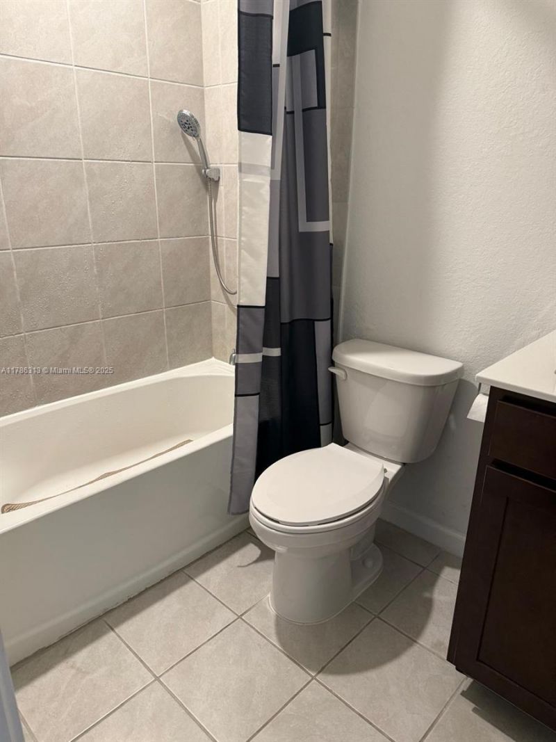 2469 SE 10th St, Homestead, FL 33035 Photo