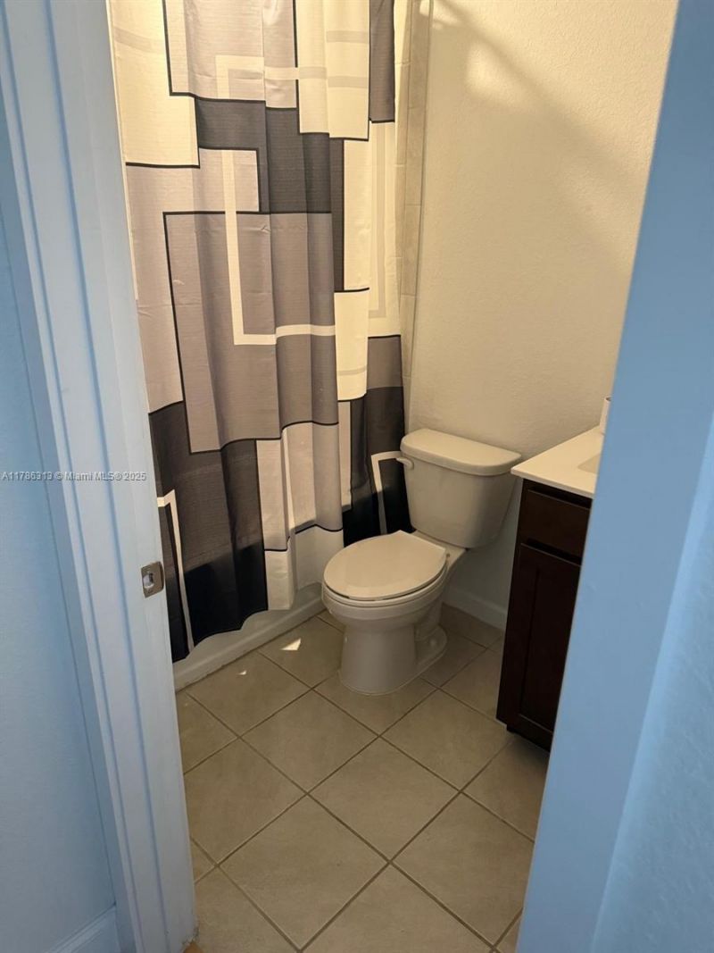 2469 SE 10th St, Homestead, FL 33035 Photo