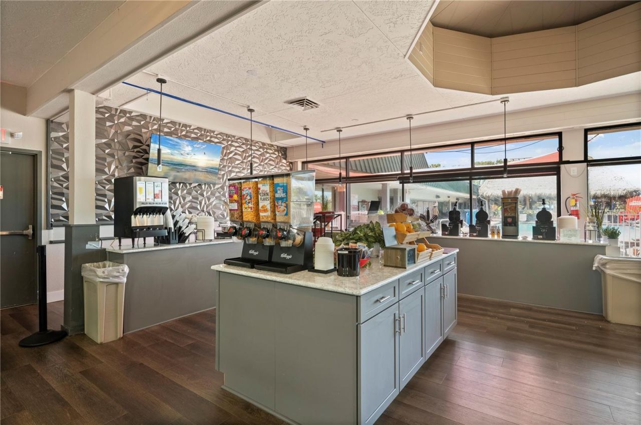 7150 N Tamiami Trail, Unit S-600, Sarasota, FL 34243 Photo