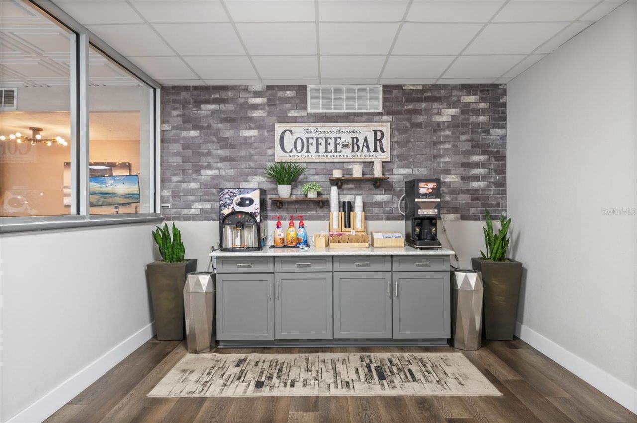 7150 N Tamiami Trail, Unit S-600, Sarasota, FL 34243 Photo